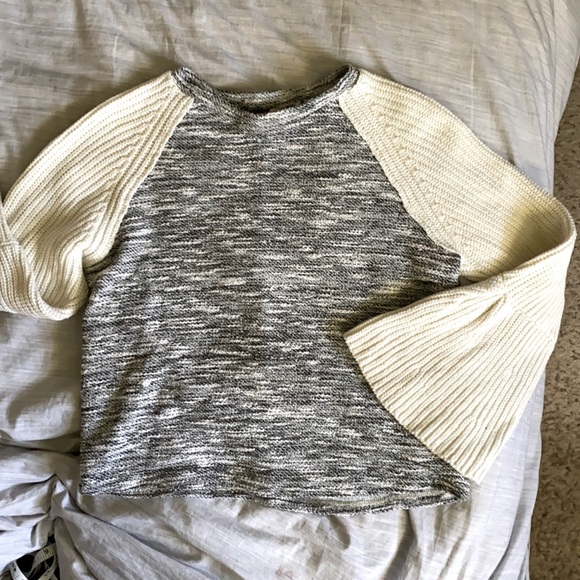 Anthro Ivory/Grey Knit Raglan Bell Sleeve Sweater - Picture 2 of 4